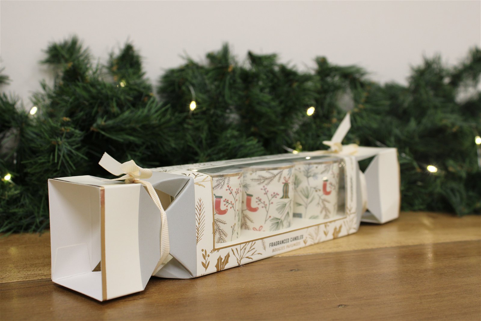 Cracker Gift-box with Vanilla Spice Candle-pots - a Cheeky Plant